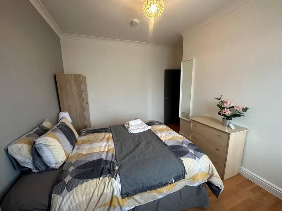 5 Bedroom House Se6 伦敦 外观 照片