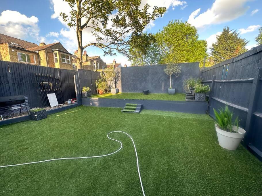 5 Bedroom House Se6 伦敦 外观 照片